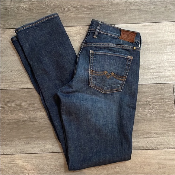 Like New Lucky Jeans - Picture 7 of 7